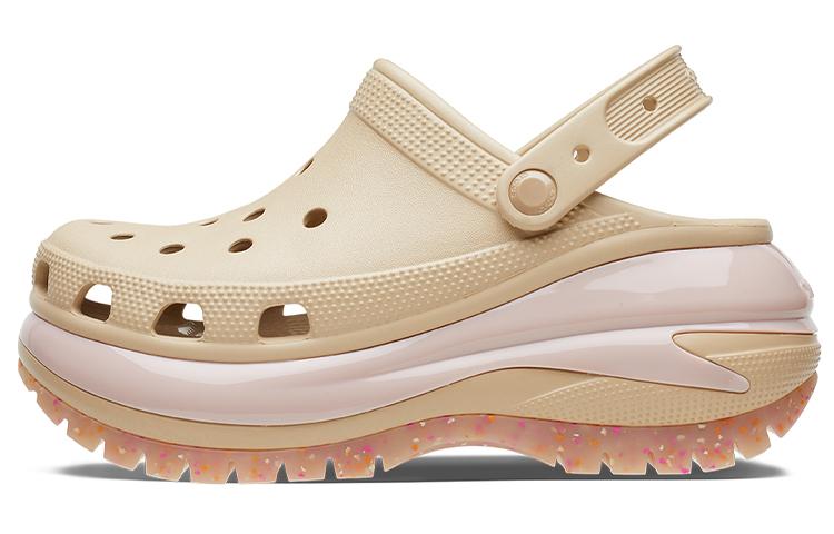 Crocs Classic Mega Crush Clog `Chai