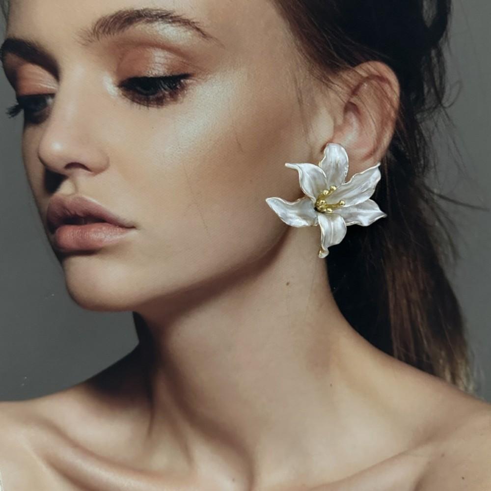 Irregular Flower Earrings Pleated Ear Accessories Elegant Flower Stud Earrings Wedding