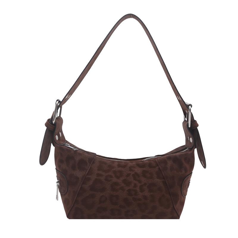 

Niche design bag women s winter new versatile shoulder bag casual baguette bag foreign style underarm bag