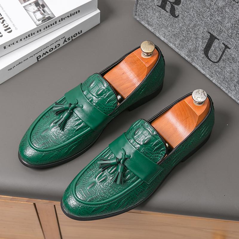 Pánské společenské boty Klasické společenské boty pro muže Vysoce kvalitní Formální kožené boty pro podnikání Pánské ležérní kožené mokasíny s třásněmi