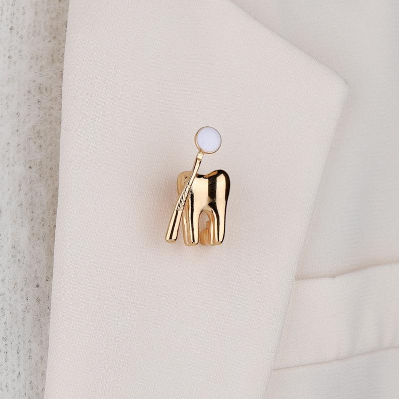 Zinc Alloy Tooth Shape Brooch Enamel Geometric Dentist Nurse Enamel Pins Backpack Badge Korean Style Clothing Accessories