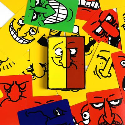 Gioco di Carte Divertente Gioco da Viaggio per Feste Gioco da Tavolo per Serate di Gioco Famiglie Regali per Feste 2-5 Giocatori, Giochi di Halloween e Natale