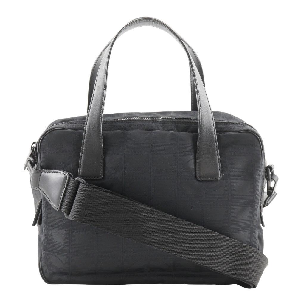 

CHANEL New travel line Handbag A15973 2WAYShoulder black Nylon canvas Women Used