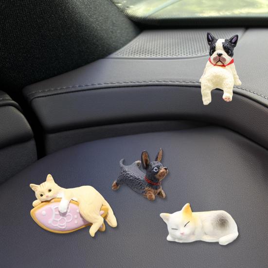 Car Ornament Lightweight Mini Cat Figurine Computer Monitor Office Desk Decoration Car Dashboard Accessories