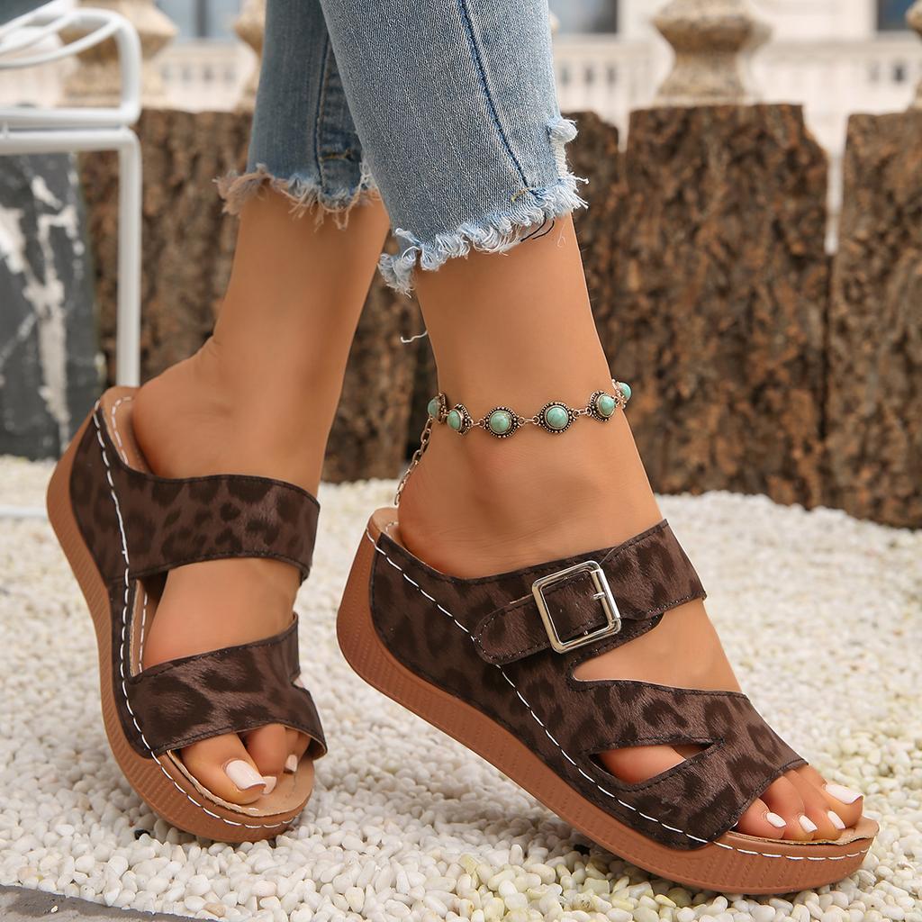 Women Wedges Slippers 2025 New Summer Shoes Women Luxury Designer Slippers Trend Slides Women Outdoor Beach Platform Sandals