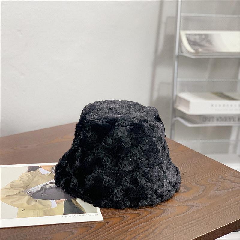 

Korean Cute Fluffy Flower Fisherman Hat for Women Japanese Autumn and Winter Casual Versatile Cold Proof and Warm Basin Hat Showing Small Face M（56-58cm）