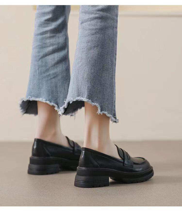 Women's British-Style Thick Sole Loafers, 2025 Trending, Genuine Soft Leather, Versatile & Comfortable.