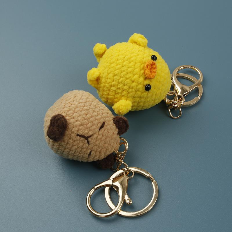 Cute Kapibara Crochet Keychain Handmade Cartoon Pendant Creative Knitted Animal Key Ring Bag Hangging
