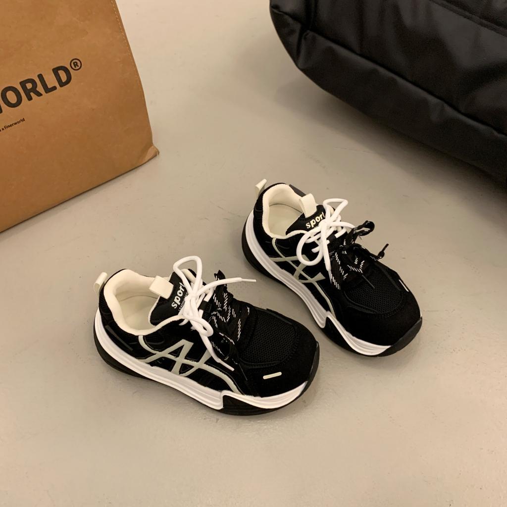 2025 autumn and winter new dad shoes female students Internet celebrity casual women's shoes versatile thick soles heightening lightweight sports sho