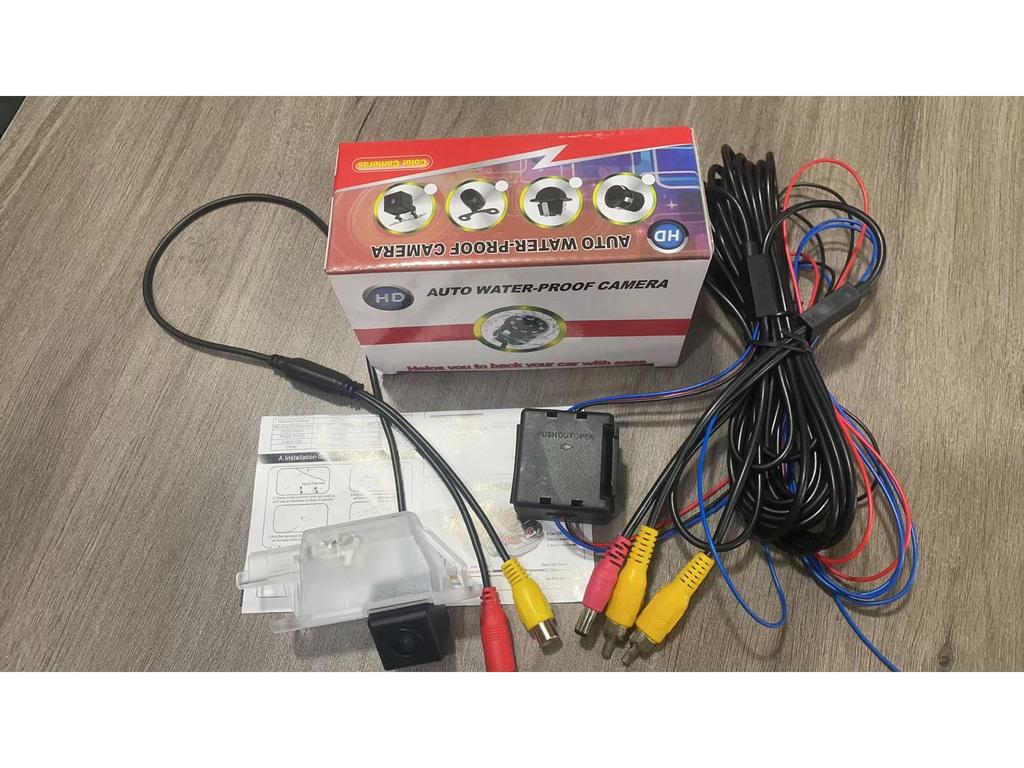 Peugeot 207 CROSS Hatchback Integrated High-Definition Night Vision Reversing Camera