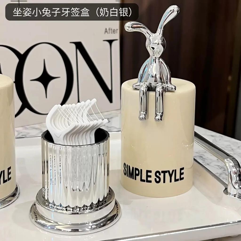 Creative Bear Toothpick Box Cotton Swab Storage Box Toothpick Holder Container Toothpick Dispenser Kitchen Storage Gadgets