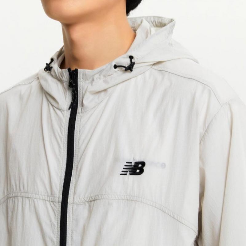 New Balance Windshield Lqj Nbnae21013 36 Uni Essential Small Logo Lightweight Windshield