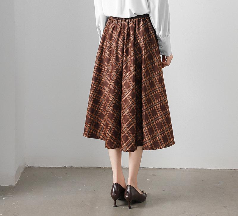 Women's Retro Plaid High-Waist A-Line Skirt — Petite, Slimming, Mid-Length Umbrella with Big Hem for Spring and Autumn
