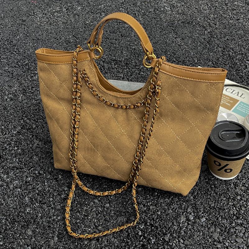 This Year's Popular 2025 New Tote Bag Large Capacity High Sense Fashion Hand-held Underarm Commuter Shoulder Bag Women