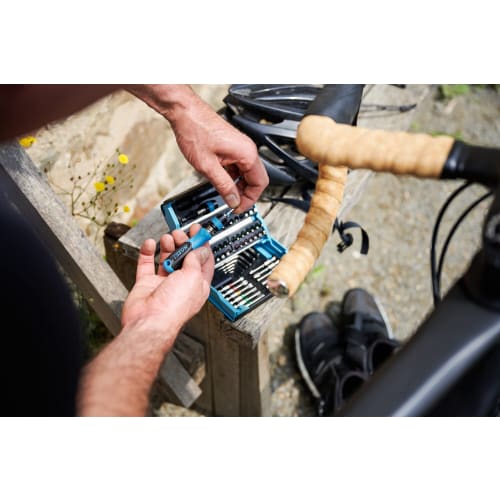 HAZET 2200SC-1 Screwdriver Bit Set, 69-Piece Precision Tool Set with Magnetic Smart Case, Phillips and Flathead Screwdrivers, Pozidriv, Torx, Hex Wren