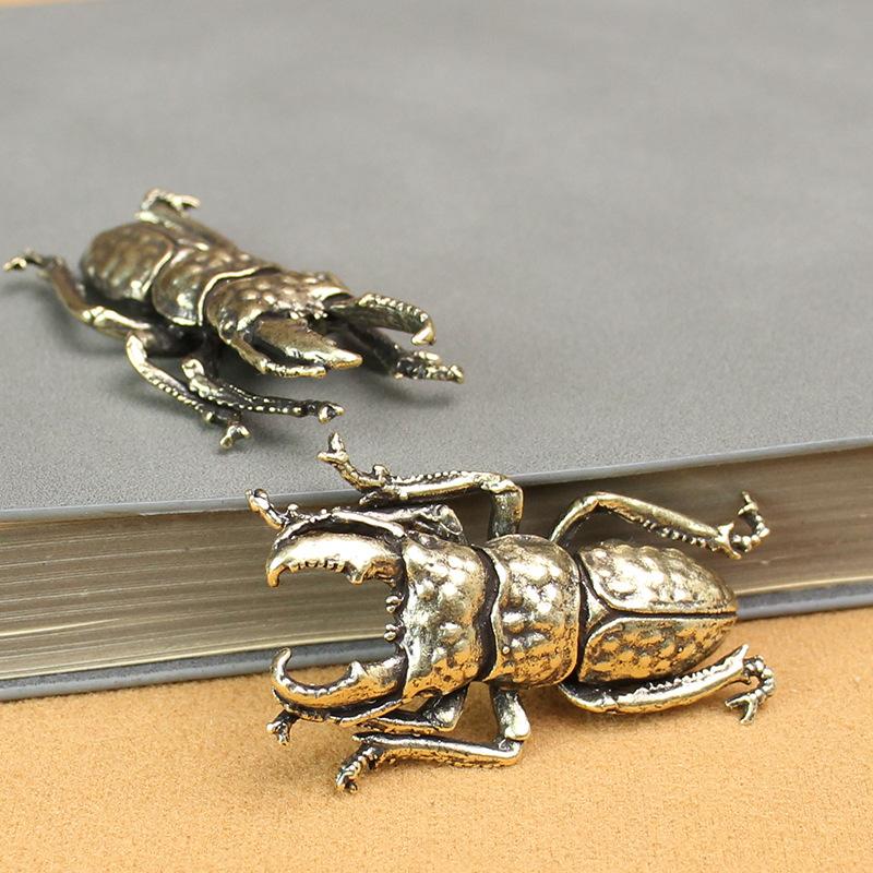 Retro brass simulation beetle desktop small ornament pure copper small animal clip insect tea pet solid insect small copper ware