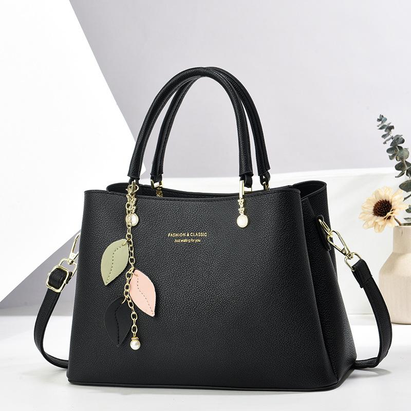 Fashion Brand Designer Women'S Handbag Large Capacity Casual Shoulder Bag Classic Versatile Crossbody Bag Commuting Tote Bag