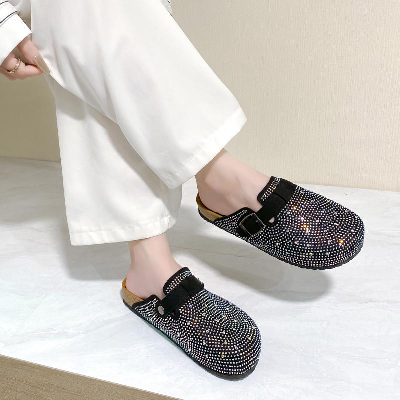 Korkfotbädd Tofflor För Kvinnor Män Mode Läder Mules Komfort Potatisskor Spänne Rem Kristall Bling Glans Inomhus Utomhus Platta Tofflor