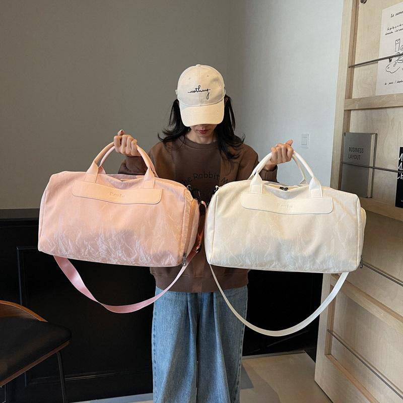 Short trip bag women's new large-capacity fashion business travel luggage backpack portable shoulder sports fitness bag