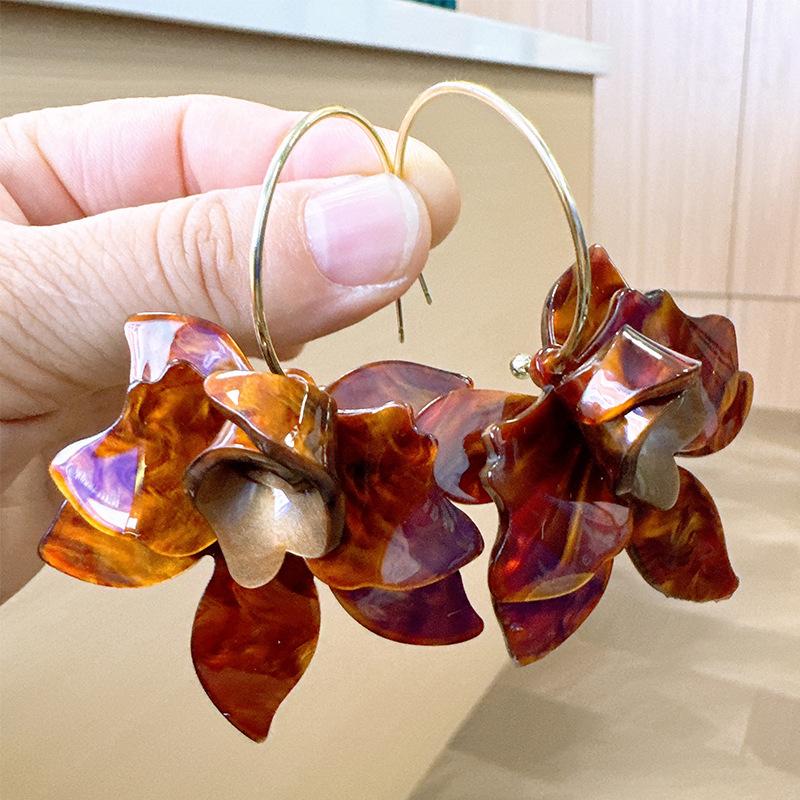 

Модные серьги-подвески для женщин