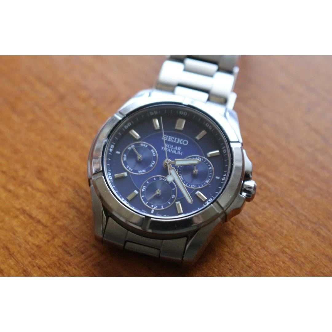 Solar watch current item (SEIKO Titanium sprit spirit)
