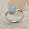 Pierścionek damski z kamieniem księżycowym ze srebra próby 925,