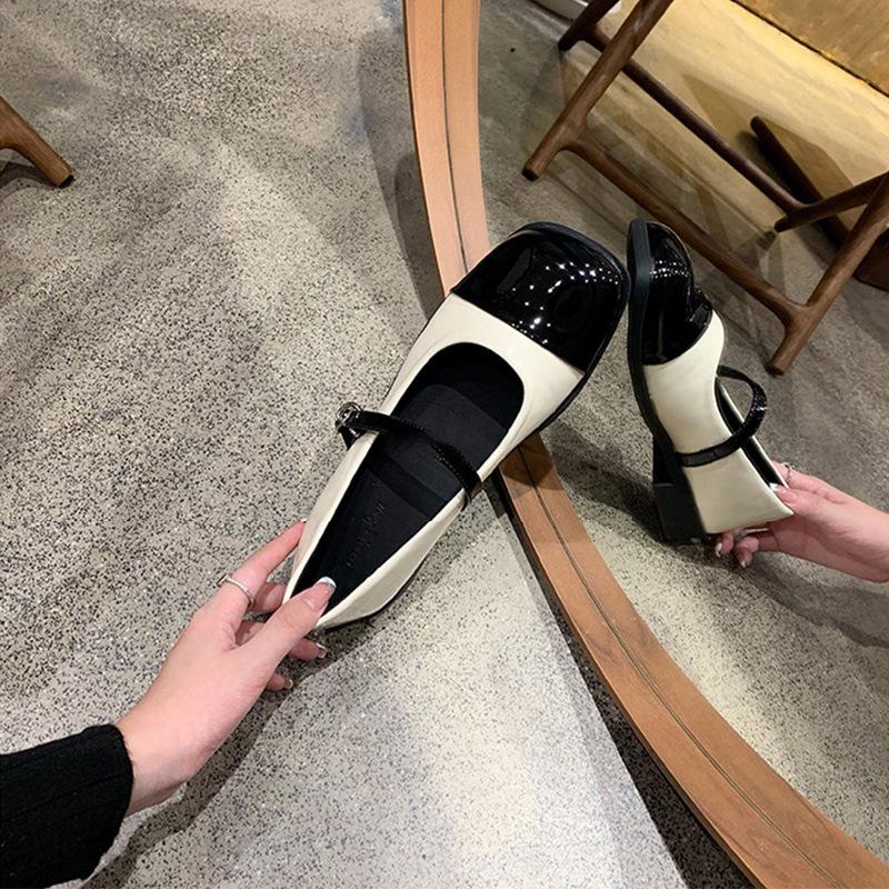 Premium Cowhide Version~ Xiaoxiangfeng One-word Buckle Belt Color Matching Mary Jane Shoes Black and White Square Head Retro Thick Heel Single Shoes