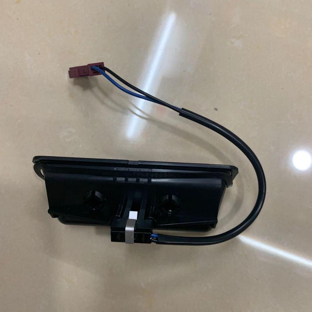Kompatibler Kofferraumschalter für BMW E60 (Heckklappen-/Kofferraumschalter) 51248168035