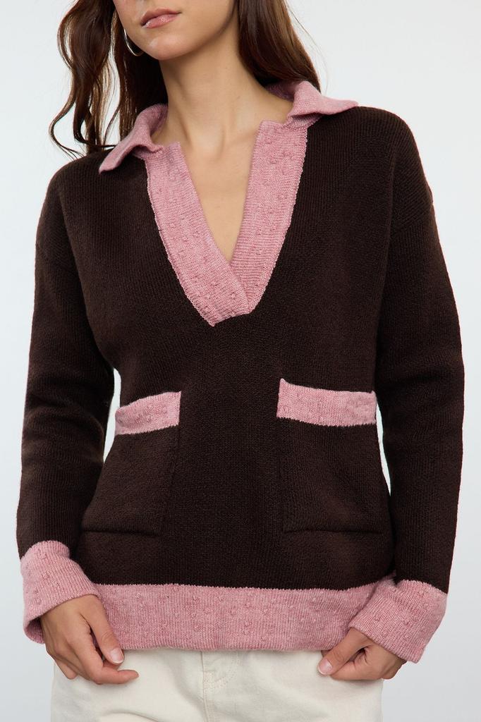 Women's Elegance Style Sweater Brown Soft Textured Color Blocked Knitwear Sweater