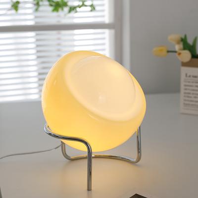 Lámparas de Mesa de Cristal de Tarta de Huevo Bauhaus Japonés Nórdico Moderno Dormitorio Mesita de Noche Sala de Estar Decoración del Hogar Lámpara de Escritorio Atmósfera Luces LED
