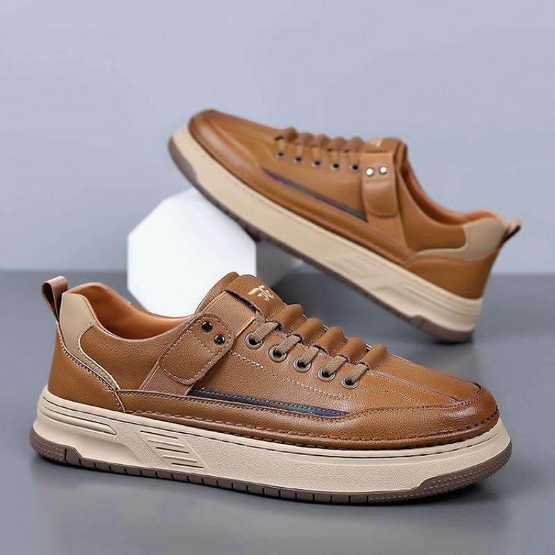 Modische britische Leder-Plateau-Sneaker für Herren Designer Weichsohlige Lässige Herren-Board-Schuhe Herbstmode Sport Zapatos Hombre