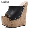 Aneikeh Sandales d'été à bout ouvert Plateforme Talons Super Hauts À enfiler Sandales à Rivets Métalliques Rome Fête Mules pour Femme noir