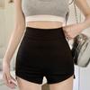 Partea inferioară (Îmbrăcăminte damă) – Pantaloni scurţi