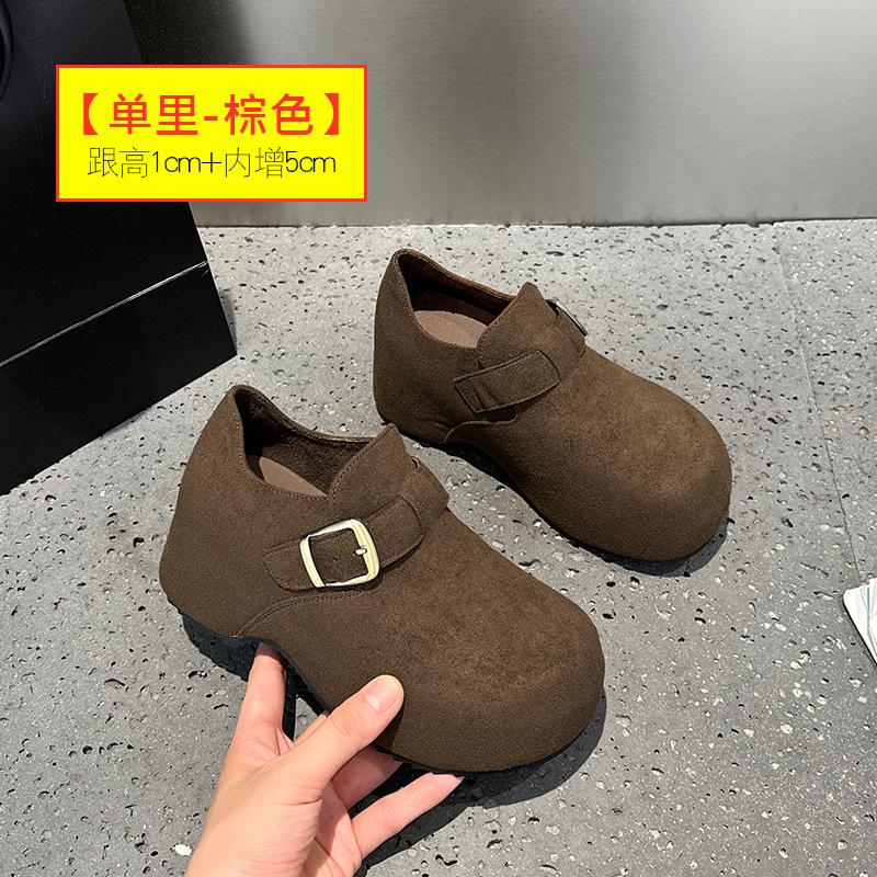 

Осень новая маленькая легкая толстоподошвенная новая женская повседневная обувь на липучке с ремешком, модная замшевая с мелким вырезом 40 темно-коричневого