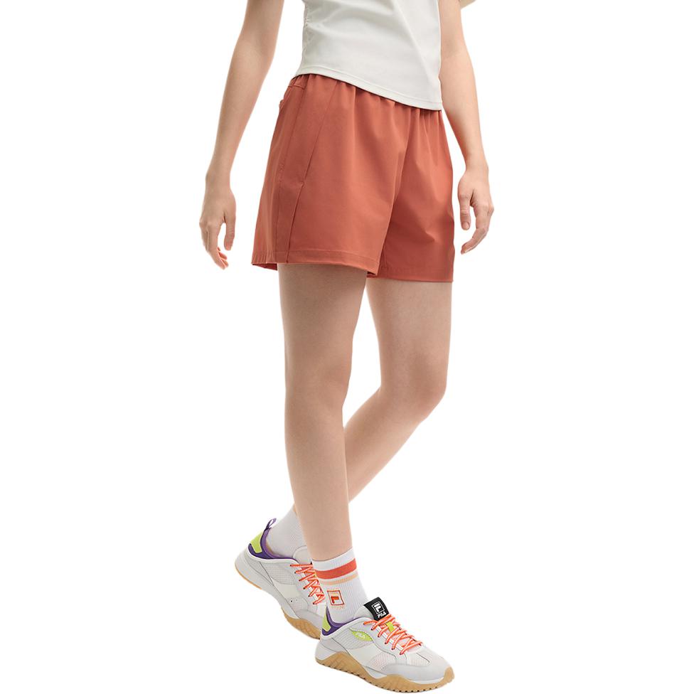 Fila X Little Fox Collaboration Loose Lightweight Comfortable Fashion Soft Three-Quarter Casual Shorts Women Shorts Light-Bean-Red F11W529801F-RD