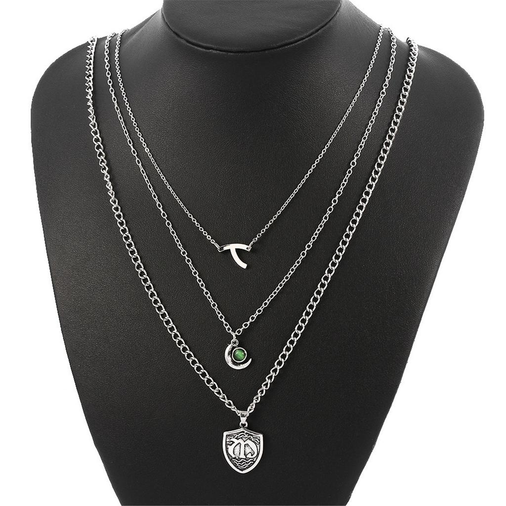 Elegant 3 Layer Women's Short Necklace Enhancing Collarbone Pendant Necklace Alloy Texture for Fashionable Ladies