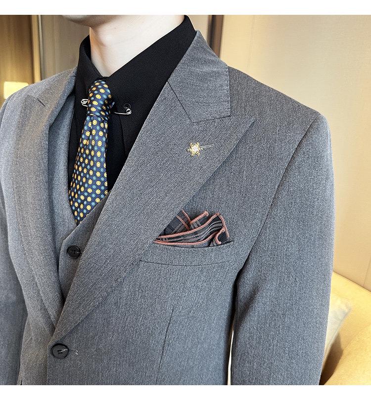 Men's Slim Fit Two-Button Peak Lapel Three-Piece Suit