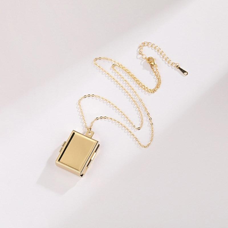 Multipurpose Square Choker Adjustable Chain Necklace with Sturdy Brass Pendant Fashion Accessory for Trendy Women