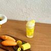 1/12 Puppenhaus Mini Ananas Smoothie Getränkebecher Modell Puppenhaus Mikro Szene Getränke Dekoration Schmuckstück Kinder Rollenspiel Spielzeug