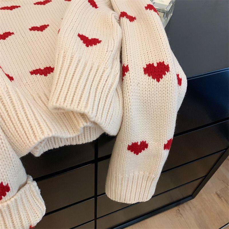 Women's Autumn & Winter Sweet Cute Heart Fashion Jacquard Sweater Lazy Loose Crew Neck Knit Top Short Style