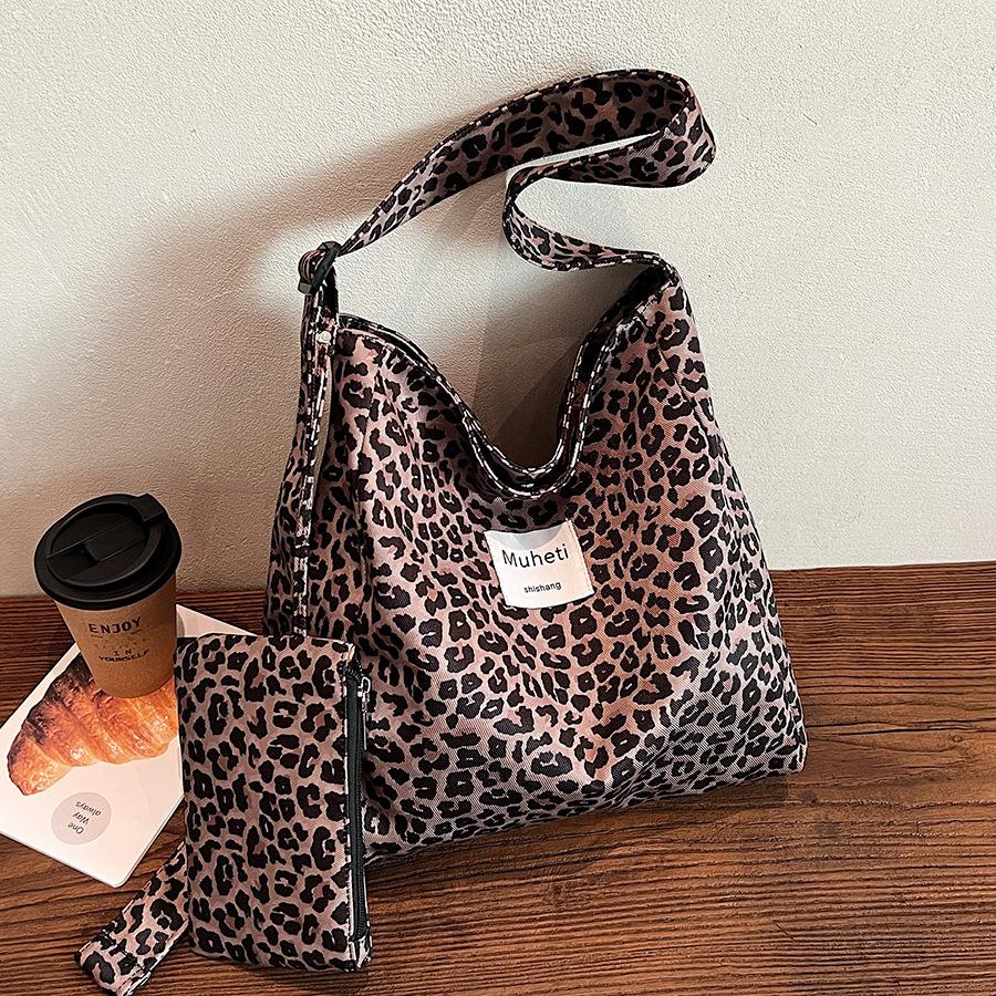 Tasche mit großem Fassungsvermögen Damen Neue Schultertasche Mode Pendler Umhängetasche