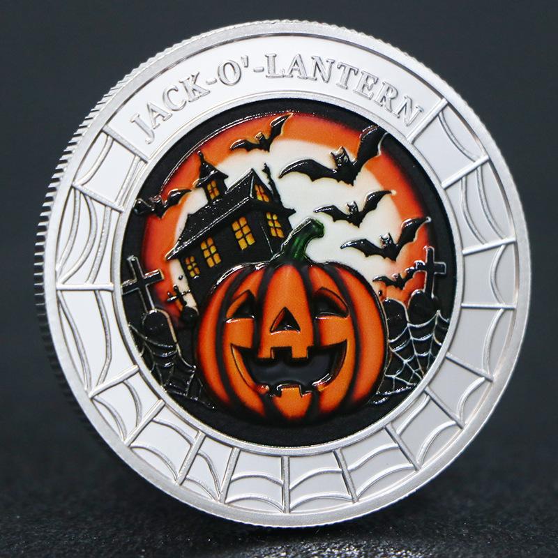 Halloween commemorative coins, metal collectible coins, baked paint, high relief, handicrafts, gold and silver plating, color printed coins