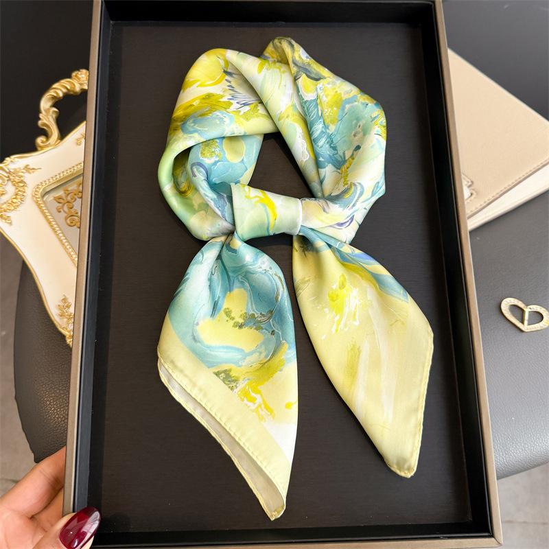 

70cm Silk Square Scarf for Women Elegant Printed Neckerchief Sunscreen Shawl Headscarf for Office Commute Bandana and Bag Ribbon 70X70 CM