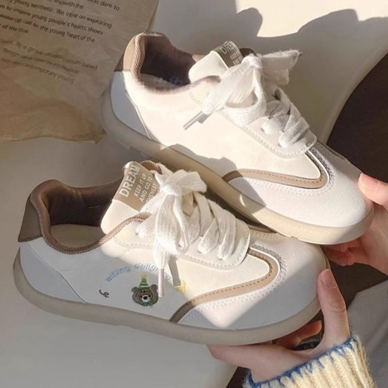 High-value spring board shoes women's 2025 new versatile ins single shoes girls platform white shoes German training shoes