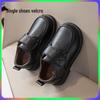 Schwarze Jungen-Klettverschlussschuhe aus Leder, im Academy-Stil mit Samtfutter und weicher Sohle