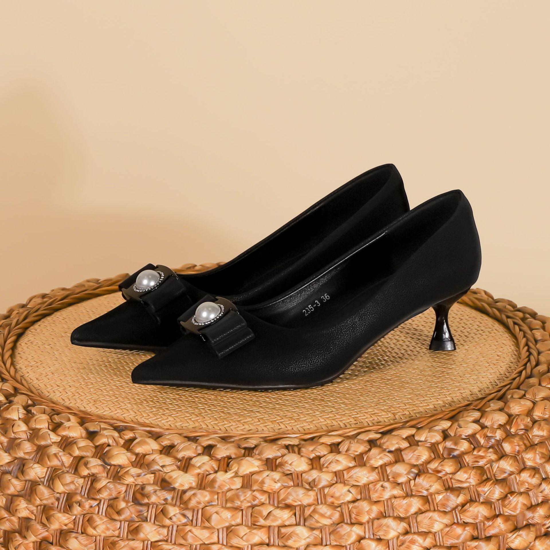 

Leather women s shoes are new in summer, not tired, French high heels, thin heels, femininity, pointed single shoes 2025 spring women 35