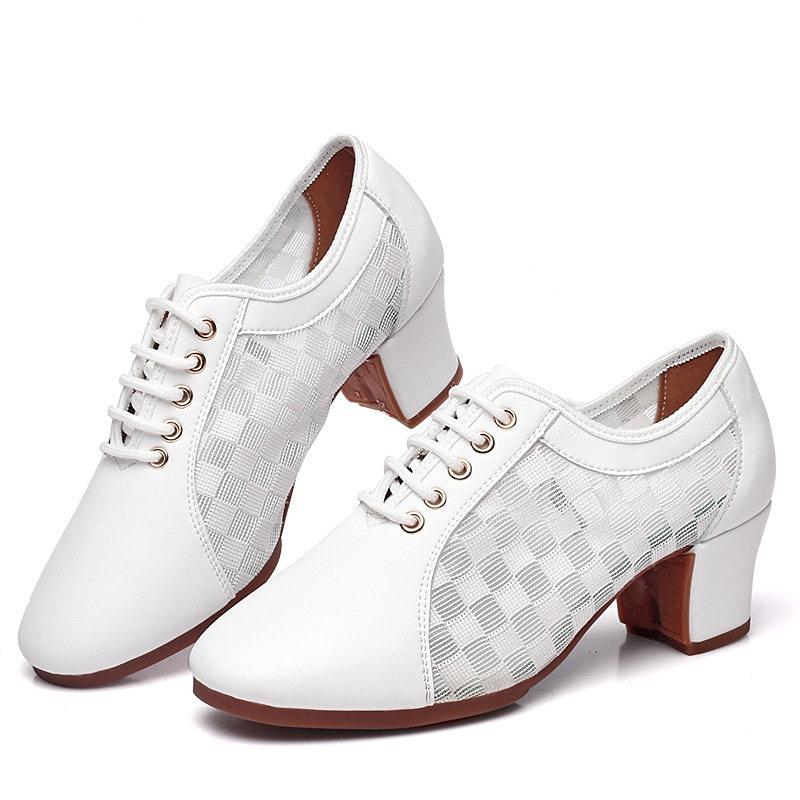 Fashion Ladies Dance Shoes Corium Mesh Sneakers Women's Soft Sole Sailor Dance Square Dance Shoes Breathable Mesh Shoes
