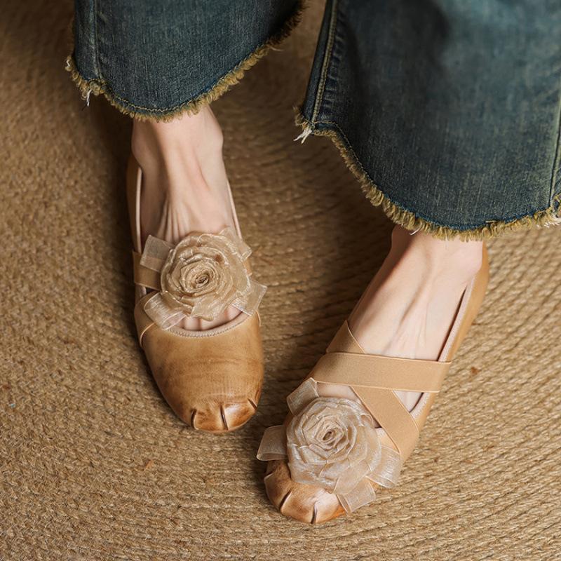 French women's four-season shoes retro casual single shoes spring new light mouth foot cover flower soft sole versatile apricot