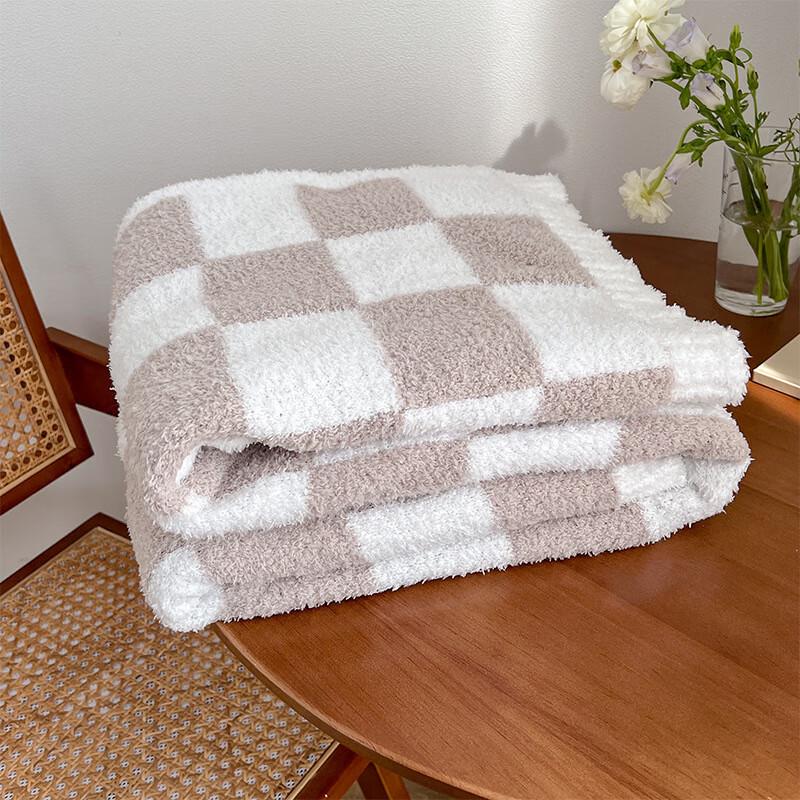 UOSU Checkered Plush Sofa Throw Blanket