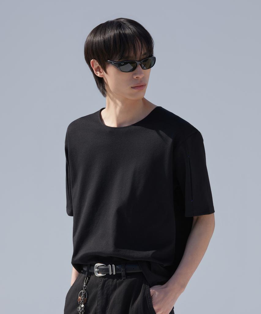 Dibeullu Tuck U-Neck Short Sleeve Black